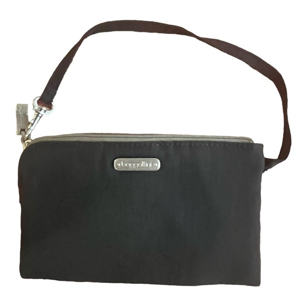 Baggallini Black 3 Card Slot Small Wristlet